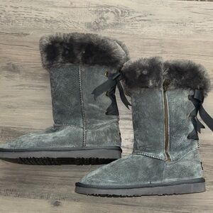 Lamo Charcoal Fur-Lined Winter Boots